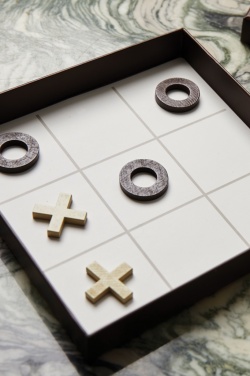 Logotrade Werbeartikel das Foto: VINGA ‚Drei in einer Reihe‘ – Coffee Table Game