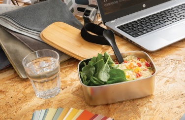 Logotrade Geschäftsgeschenke das Foto: Stainless Steel Lunchbox mit Bambus-Deckel und Göffel