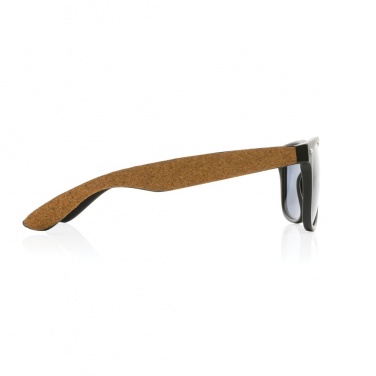 Logotrade Werbeartikel das Foto: Sonnenbrille aus GRS recyceltem PC-Kunststoff mit Kork