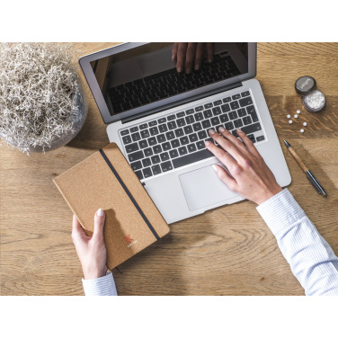 Logotrade Werbegeschenke das Foto: CorkNote A5 Papiernotizbuch