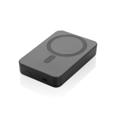 Logotrade Logogeschenke das Foto: Amporia 10.000mAh magnetische Powerbak aus RCS rec. ABS