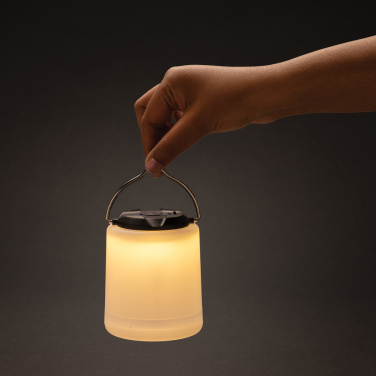 Logotrade Geschäftsgeschenke das Foto: Limio tragbare wiederaufladbare Tischlampe aus RCS rec. ABS