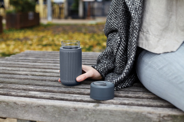 Logotrade Werbeartikel das Foto: Black+Blum Glas-Reisebecher 340ml