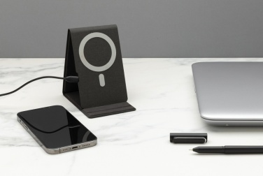 Logo trade promotional giveaways image of: Artic Magnetic 10W wireless charging phone stand