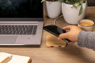 Logo trade promotional gifts image of: Bamboo 10W wireless charger with USB