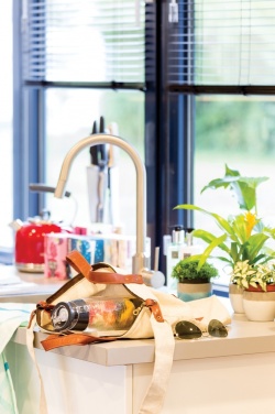 Logo trade promotional giveaway photo of: Lockable infuser bottle