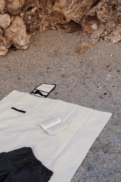 Logotrade corporate gift picture of: VINGA Volonne AWARE™ recycled canvas picnic blanket