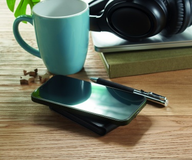 Logo trade promotional gifts picture of: Foldable magnetic charger 15W