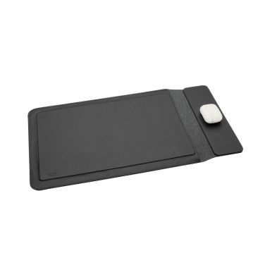 Logotrade corporate gift image of: Swiss Peak 15W magnetic charging laptop sleeve 14-15,6"