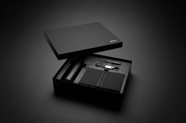 Logo trade promotional products picture of: Swiss Peak RCS deluxe business gift set w/ water bottle