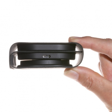 Logotrade reklaamkingituse foto: Swiss Peak RCS rplastist kolm-ühes juhtmevaba 15W reisilaadija