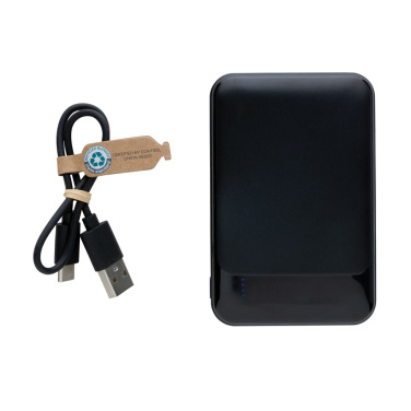 Logotrade firmakingi foto: RCS taaskasutatud plastist 5000 mAh akupank