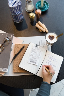 Logo trade reklaamkingitused foto: A5 märkmik bambusest pliiatsiga koos pliiatsiga