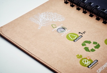 Logotrade reklaamkingitused pilt: A5 männipuu GROWNOTEBOOK™