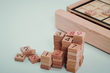 Logotrade ärikingitused pilt: Puidust sudoku lauamäng