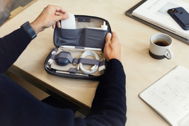 Logotrade firmakingid pilt: Bellroy komplekt tehnika tarvikute hoiustamiseks