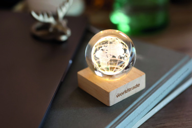 Logotrade firmakingi foto: LED-klaasist kera