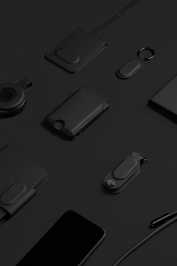 Logotrade reklaamkingituse foto: VINGA Baltimore RCS pagasisilt ülemaailmse asukoha määramisega