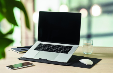 Logotrade mainoslahjat ja liikelahjat tuotekuva: 16" tietokoneen suoja huopaa