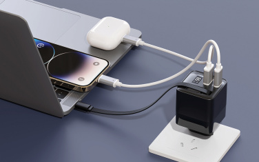 Logotrade liikelahja tuotekuva: Urban Vitamin Mendocino – 65 W GaN-laturi