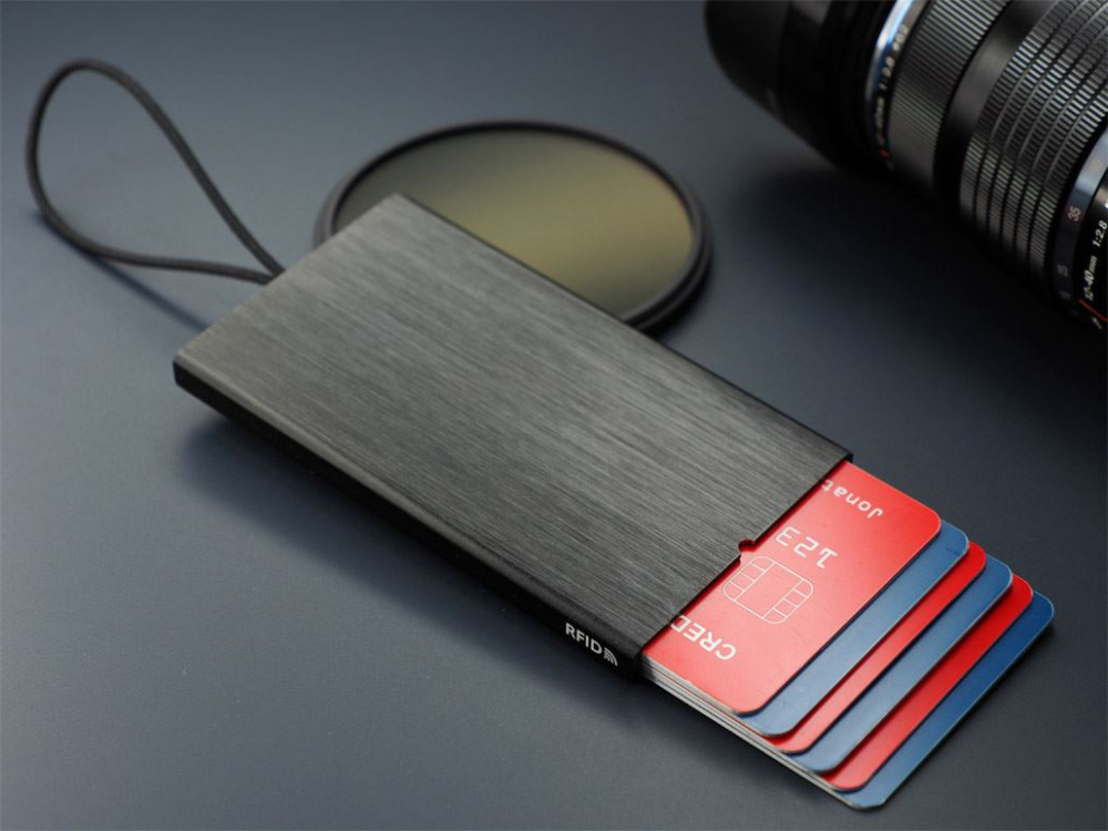 Logotrade ziemassvētku dāvanas foto: RFID kredītkaršu un vizītkaršu ietvars 126615500