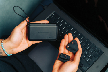 Logotrade biznesa dāvanas foto: Urban Vitamin Eureka hibrīds GANcharger 10000mah powerbank65W