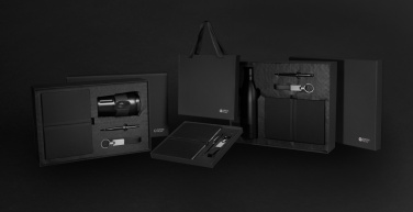 Logotrade logo dāvanas foto: Swiss Peak RCS luksusa biznesa dāvanu komplekts ar ūdens pudeli