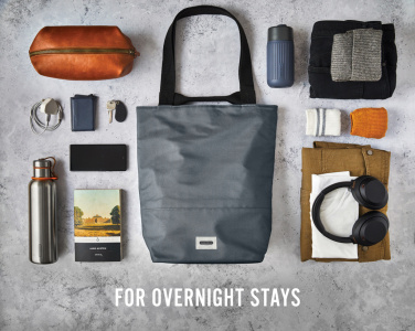 Логотрейд pекламные cувениры картинка: Черная термосумка-тоут/холодильник Blum 16 л