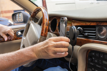 Лого трейд pекламные подарки фото: Автомобильный держатель PowerCruze RCS rplastic 15W с магнитной зарядкой