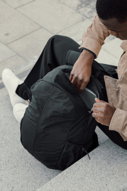 Лого трейд pекламные подарки фото: Рюкзак KENTO URBAN RCS из переработанного нейлона, 15,6 дюймов, с передним креплением.