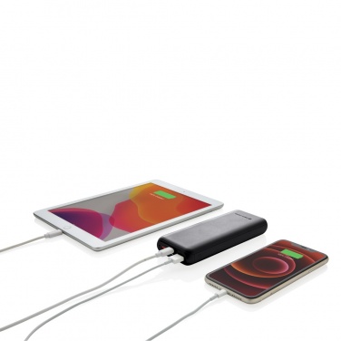 Logotrade kampanjprodukter bild: Urban Vitamin Pasadena 20.000 mAh 18W PD powerbank