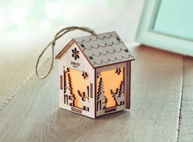 Logotrade reklamprodukter bild: MDF hus med lampa
